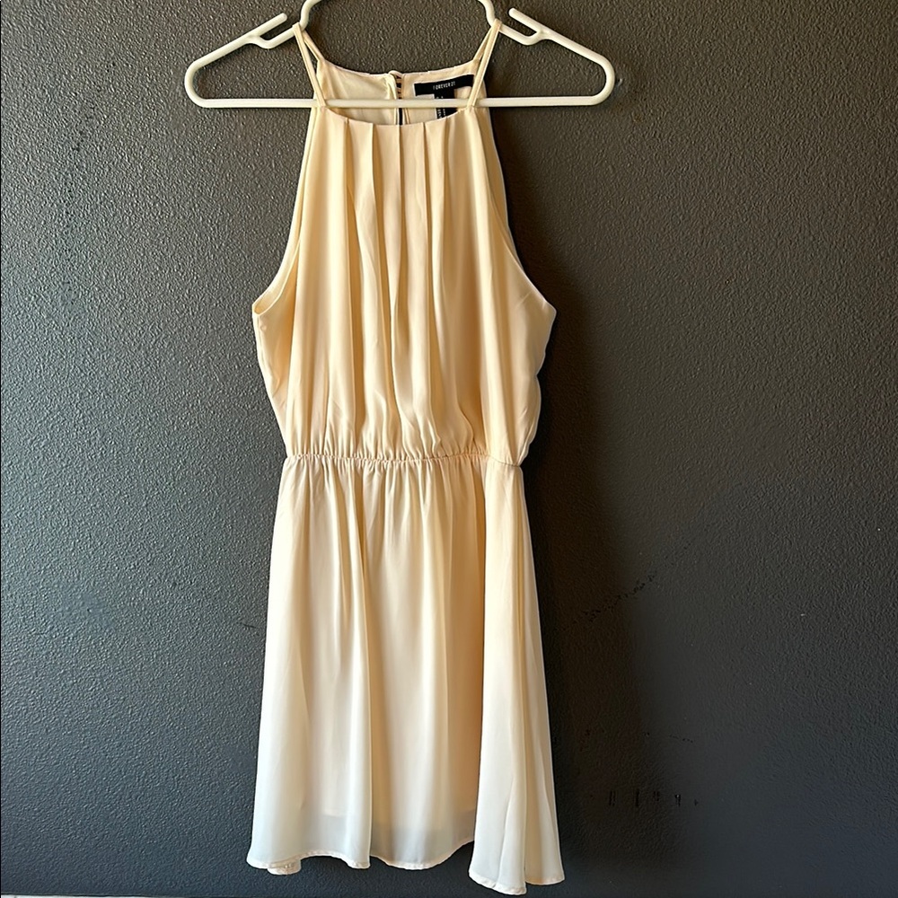 Elegant Beige Sleeveless Dress